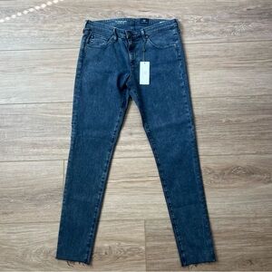 NWT - AG Adriano Goldschmied The Legging Ankle Jean - size 30